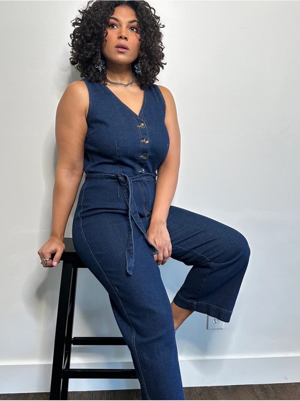 Universal Thread Dark Wash Denim Sleeveless Jumpsuit - Size 2 Tie Front